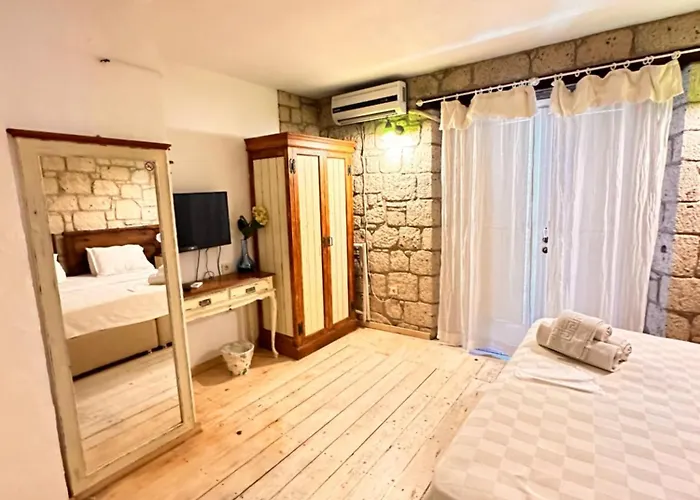 Asma Alacati Hotel *